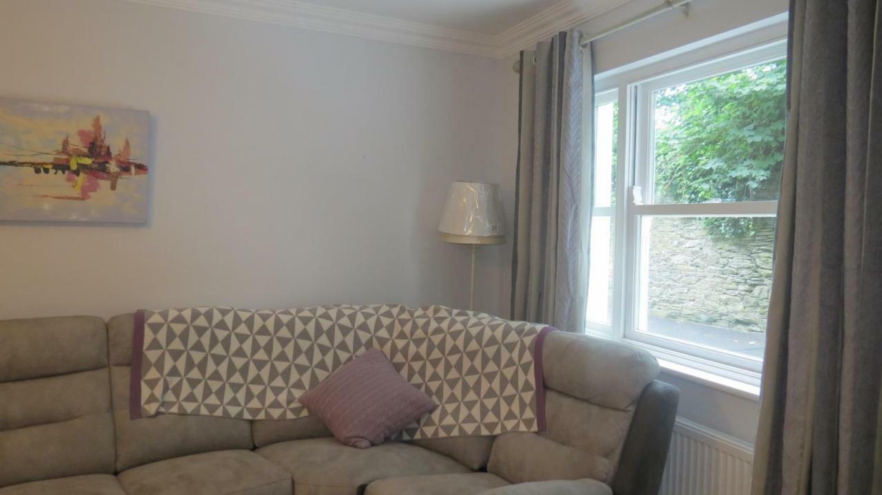 Modern Home In The Heart Of Rosscarbery Village 外观 照片